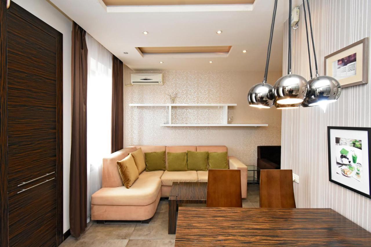 Galaxy Inn Luxury Hostel In Center Yerevan Exterior foto